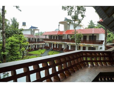 Kerala Honeymoon Resorts and Hotels